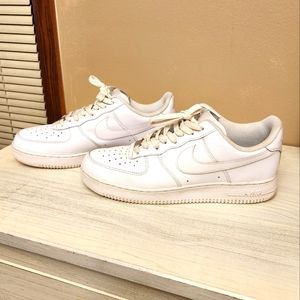 Size 11 - Nike Air Force 1 Low  White